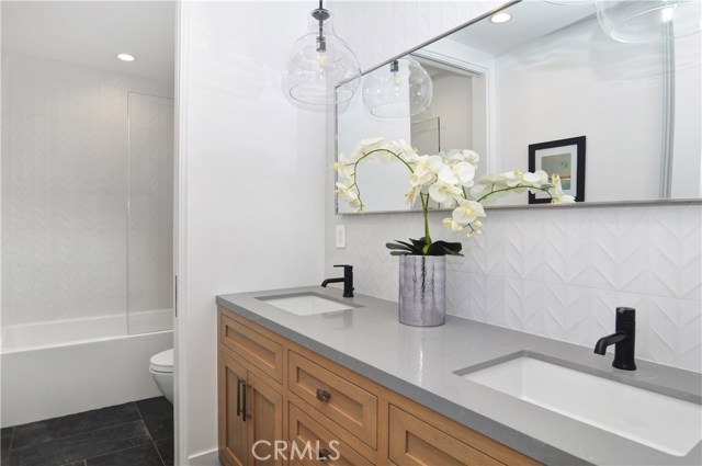 3f814b32-df69-4985-9e0f-ecf9a44d4f35 312 3rd Street, Huntington Beach, CA 92648 <span style='background-color:transparent;padding:0px;'><small><i> </i></small></span>