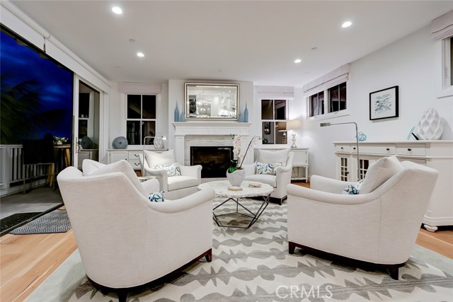 420 31st Street, Manhattan Beach, California 90266, 5 Bedrooms Bedrooms, ,2 BathroomsBathrooms,Residential,Sold,31st,SB20242729