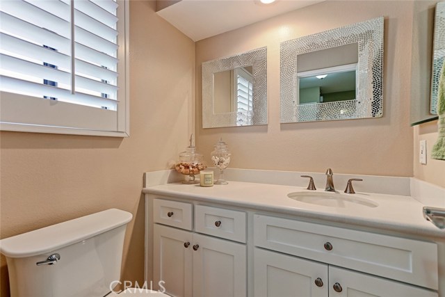 105 Irena Avenue, Redondo Beach, California 90277, 3 Bedrooms Bedrooms, ,3 BathroomsBathrooms,Residential,Sold,Irena,SB17195554