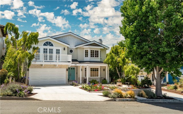 1346 1st Street, Manhattan Beach, California 90266, 4 Bedrooms Bedrooms, ,3 BathroomsBathrooms,Residential,Sold,1st,SB20126965