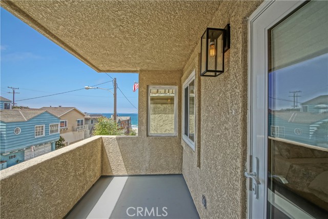 129 38th Street, Manhattan Beach, California 90266, 6 Bedrooms Bedrooms, ,6 BathroomsBathrooms,Residential,Sold,38th,SB21024072