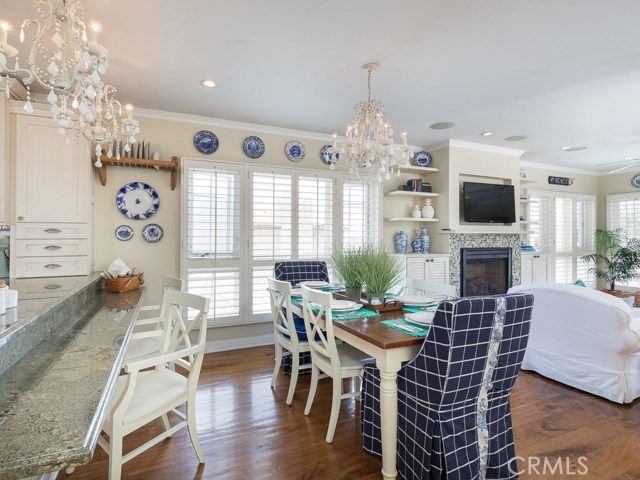 240 Monterey Boulevard, Hermosa Beach, California 90254, 3 Bedrooms Bedrooms, ,2 BathroomsBathrooms,Residential,Sold,Monterey,SB19037941