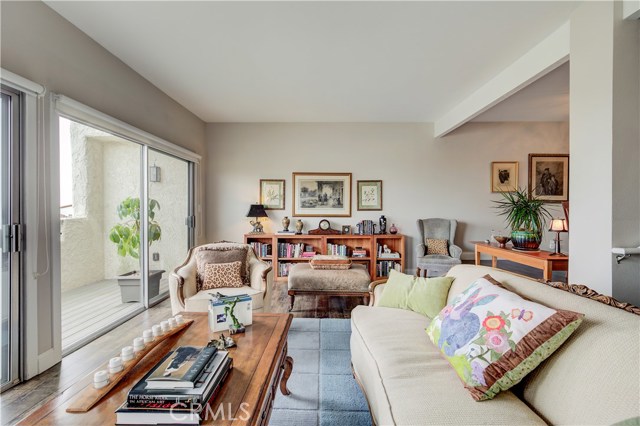 79 Aspen Way, Rolling Hills Estates, California 90274, 2 Bedrooms Bedrooms, ,2 BathroomsBathrooms,Residential,Sold,Aspen,SB18216474