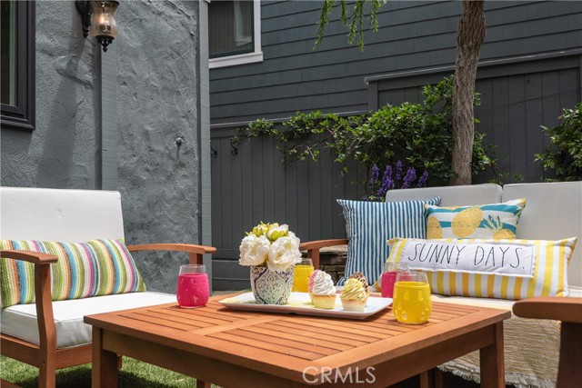 754 35th Street, Manhattan Beach, California 90266, 5 Bedrooms Bedrooms, ,3 BathroomsBathrooms,Residential,Sold,35th,SB21137408