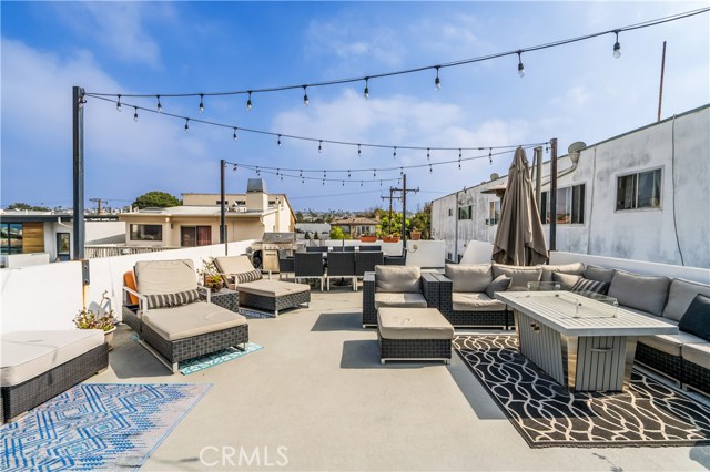 113 Monterey Boulevard, Hermosa Beach, California 90254, ,Residential Income,Sold,Monterey,SB20225858