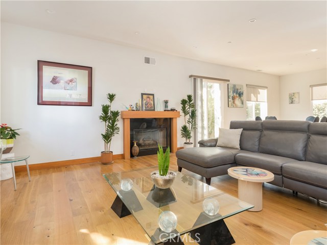 2108 Gates Avenue, Redondo Beach, California 90278, 4 Bedrooms Bedrooms, ,4 BathroomsBathrooms,Residential,Sold,Gates,SB20231175