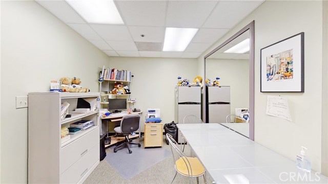 Elm, ,Commercial,For Sale,Elm,207,PW20187299