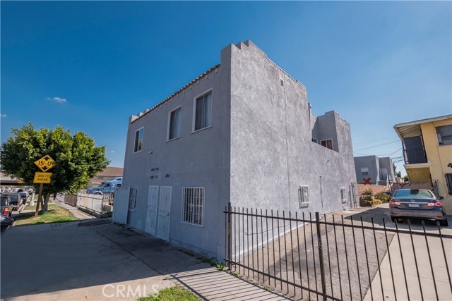  Income Home for Sale in Los Angeles, California