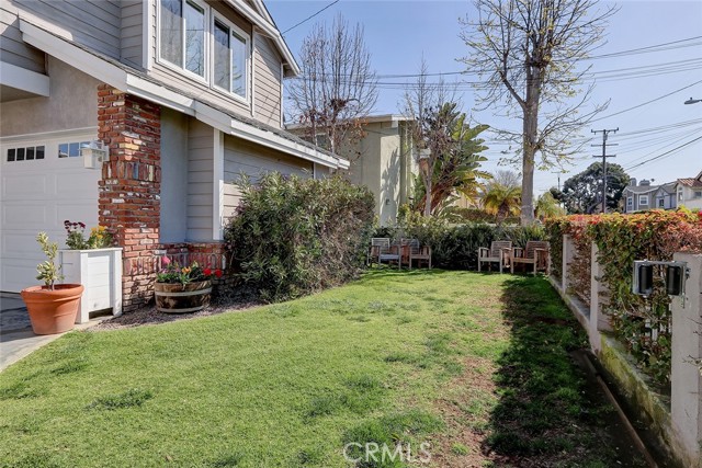 2413 Harriman Lane, Redondo Beach, California 90278, 3 Bedrooms Bedrooms, ,1 BathroomBathrooms,Residential,Sold,Harriman,SB21054832