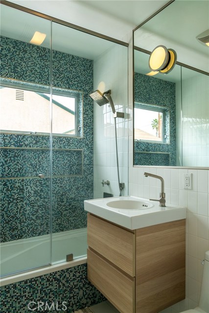 2511 Alvord Lane, Redondo Beach, California 90278, 3 Bedrooms Bedrooms, ,3 BathroomsBathrooms,Residential,Sold,Alvord,SB20062020