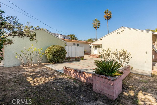 1327 Helberta Avenue, Redondo Beach, California 90277, 3 Bedrooms Bedrooms, ,1 BathroomBathrooms,Residential,Sold,Helberta,SB20260522