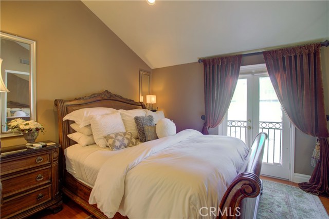 2403 Rockefeller Lane, Redondo Beach, California 90278, 3 Bedrooms Bedrooms, ,2 BathroomsBathrooms,Residential,Sold,Rockefeller,SB20237105