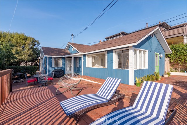 909 17th Street, Hermosa Beach, California 90254, ,Residential Income,Sold,17th,SB18014958