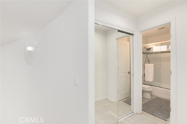 220 4th Street, Hermosa Beach, California 90254, 3 Bedrooms Bedrooms, ,4 BathroomsBathrooms,Residential,Sold,4th,PW18290182