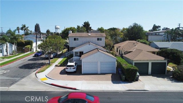 1356 Manhattan Beach Boulevard, Manhattan Beach, California 90266, 6 Bedrooms Bedrooms, ,4 BathroomsBathrooms,Residential,Sold,Manhattan Beach,SB18200157