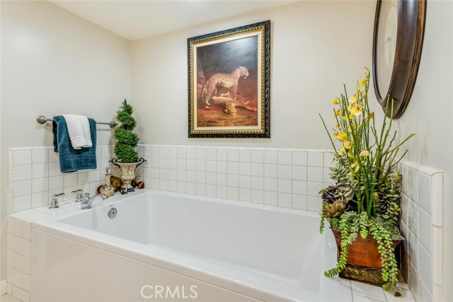 8 Peartree Lane, Rolling Hills Estates, California 90274, 2 Bedrooms Bedrooms, ,2 BathroomsBathrooms,Residential,Sold,Peartree,PV18179974