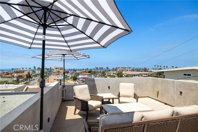 535 Avenue B, Redondo Beach, California 90277, 4 Bedrooms Bedrooms, ,3 BathroomsBathrooms,Residential,Sold,Avenue B,SB20169921
