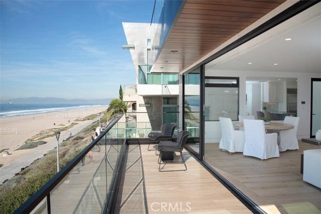 1208 The Strand, Manhattan Beach, California 90266, 2 Bedrooms Bedrooms, ,2 BathroomsBathrooms,Residential,Sold,The Strand,SB20234842