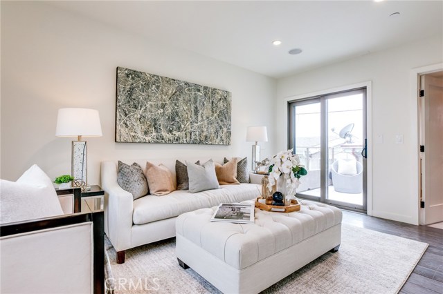 2nd bedroom on 2nd floor, can be used traditionally or as a family room