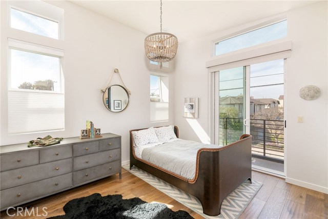 1810 Harriman Lane, Redondo Beach, California 90278, 4 Bedrooms Bedrooms, ,3 BathroomsBathrooms,Residential,Sold,Harriman,SB19073993