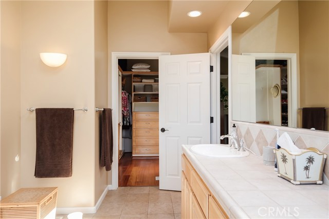 569 31st Street, Manhattan Beach, California 90266, 5 Bedrooms Bedrooms, ,3 BathroomsBathrooms,Residential,Sold,31st,SB20164744