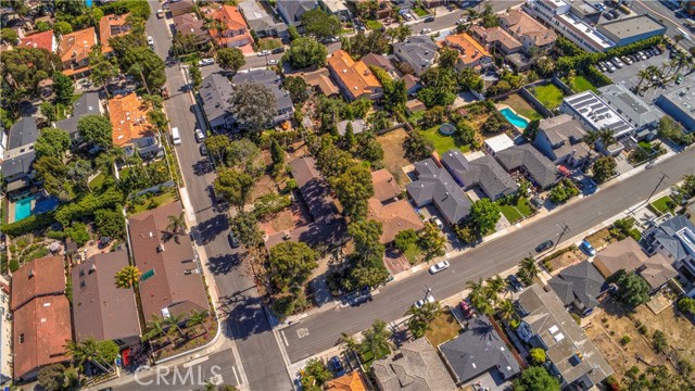 1156 6th Street, Manhattan Beach, California 90266, 3 Bedrooms Bedrooms, ,3 BathroomsBathrooms,Residential,Sold,6th,SB17130557