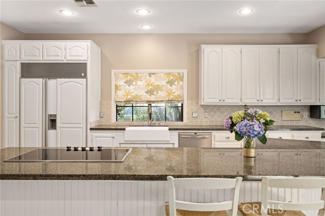 2701 Maple Avenue, Manhattan Beach, California 90266, 4 Bedrooms Bedrooms, ,3 BathroomsBathrooms,Residential,Sold,Maple,SB20115116