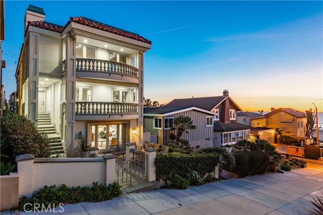 124 6th Street, Manhattan Beach, California 90266, 5 Bedrooms Bedrooms, ,6 BathroomsBathrooms,Residential,Sold,6th,SB20031166