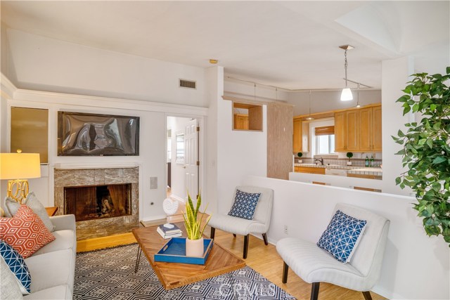 1517 Crest Drive, Manhattan Beach, California 90266, 3 Bedrooms Bedrooms, ,2 BathroomsBathrooms,Residential,Sold,Crest,SB19195795