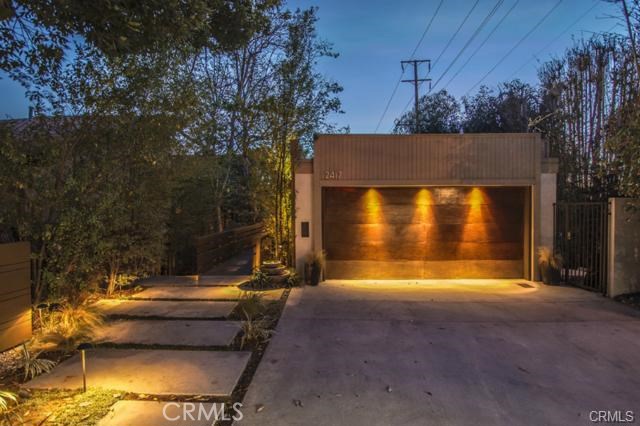 2417 Oak Avenue, Manhattan Beach, California 90266, 3 Bedrooms Bedrooms, ,2 BathroomsBathrooms,Residential,Sold,Oak,SB18175025