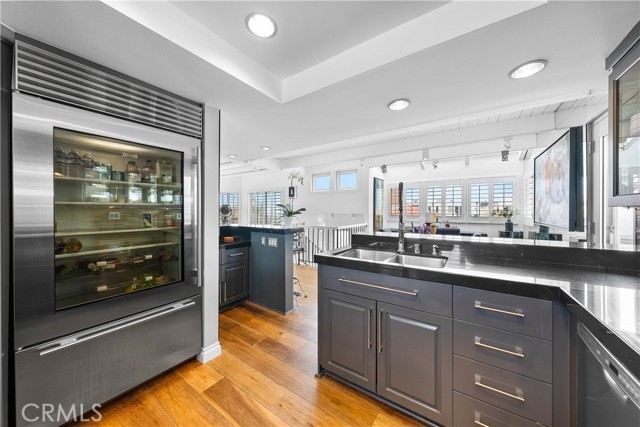 712 Highland Avenue, Manhattan Beach, California 90266, 3 Bedrooms Bedrooms, ,4 BathroomsBathrooms,Residential,Sold,Highland,SB21087613