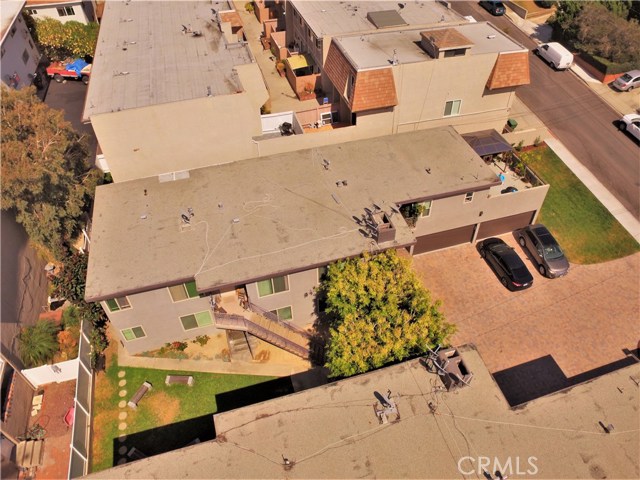 1147 11th Street, Manhattan Beach, California 90266, ,Residential Income,Sold,11th,SB17138883