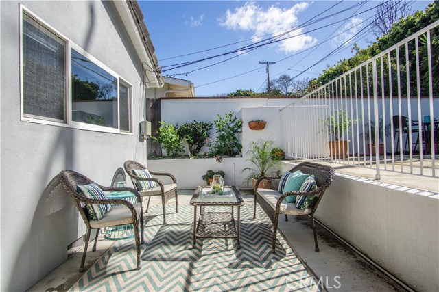 149 Vista Del Parque, Redondo Beach, California 90277, 4 Bedrooms Bedrooms, ,1 BathroomBathrooms,Residential,Sold,Vista Del Parque,PV19039225
