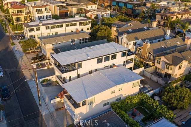 520 13th Street, Manhattan Beach, California 90266, 4 Bedrooms Bedrooms, ,4 BathroomsBathrooms,Residential,Sold,13th,SB20198748