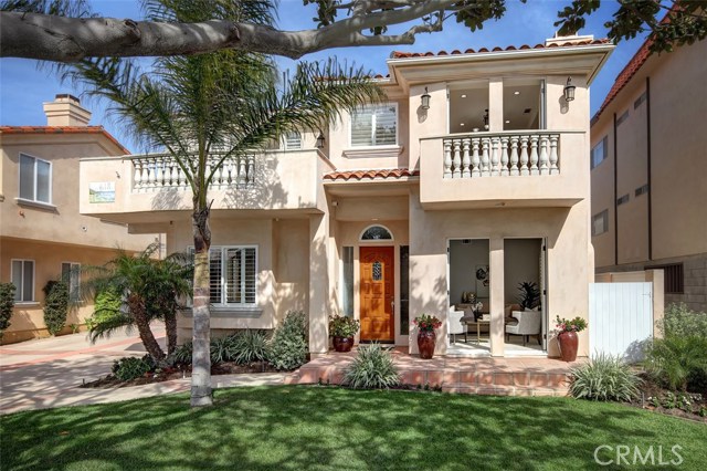 618 Broadway, Redondo Beach, California 90277, 3 Bedrooms Bedrooms, ,2 BathroomsBathrooms,Residential,Sold,Broadway,SB17101227