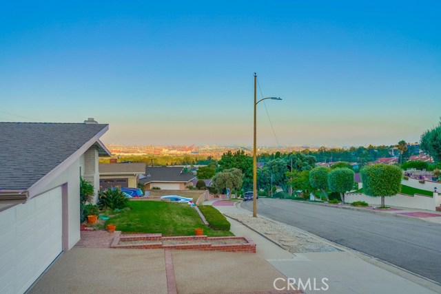 2143 Velez Drive, Rancho Palos Verdes, California 90275, 3 Bedrooms Bedrooms, ,2 BathroomsBathrooms,Residential,Sold,Velez,SB20181940