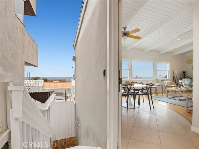 3605 Crest Drive, Manhattan Beach, California 90266, 2 Bedrooms Bedrooms, ,2 BathroomsBathrooms,Residential,Sold,Crest,PW20101894
