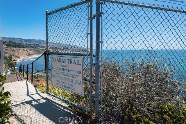 32724 Coastsite Drive, Rancho Palos Verdes, California 90275, 2 Bedrooms Bedrooms, ,2 BathroomsBathrooms,Residential,Sold,Coastsite,PV20209368