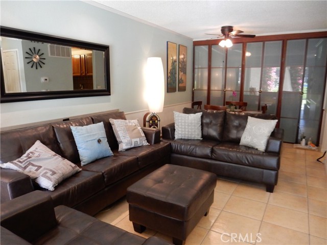 420 N Villa Ct #100, Palm Springs, CA 92262-1995