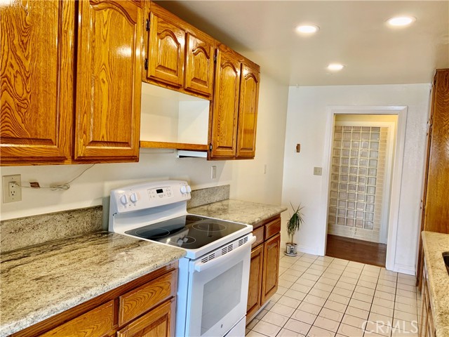 5718 Ravenspur Drive, Rancho Palos Verdes, California 90275, 2 Bedrooms Bedrooms, ,1 BathroomBathrooms,Residential,Sold,Ravenspur,SB21082673