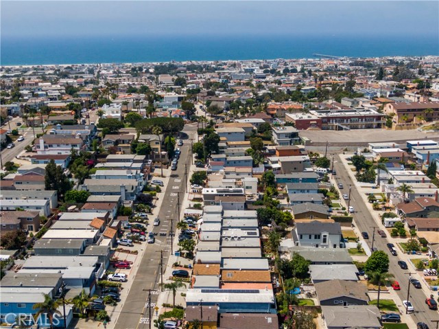 1635 Van Horne Lane, Redondo Beach, California 90278, 4 Bedrooms Bedrooms, ,1 BathroomBathrooms,Residential,Sold,Van Horne,PV19173799