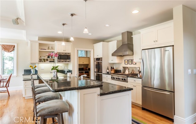 1613 Chestnut, Manhattan Beach, California 90266, 5 Bedrooms Bedrooms, ,3 BathroomsBathrooms,Residential,Sold,Chestnut,SB17091218
