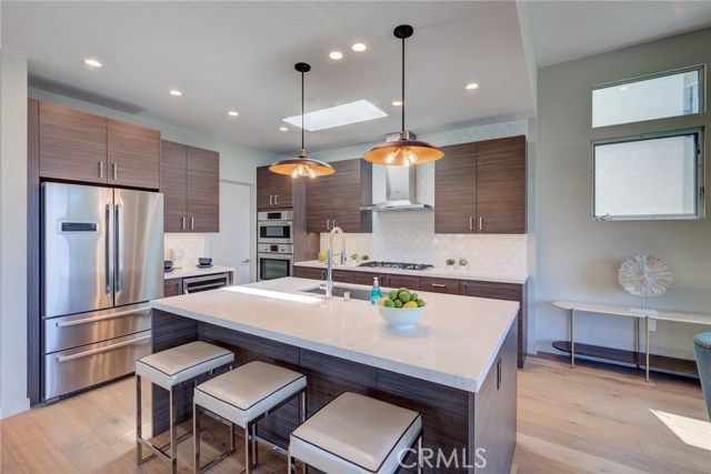 102 Prospect Avenue, Redondo Beach, California 90277, 3 Bedrooms Bedrooms, ,1 BathroomBathrooms,Residential,Sold,Prospect,SB19223229