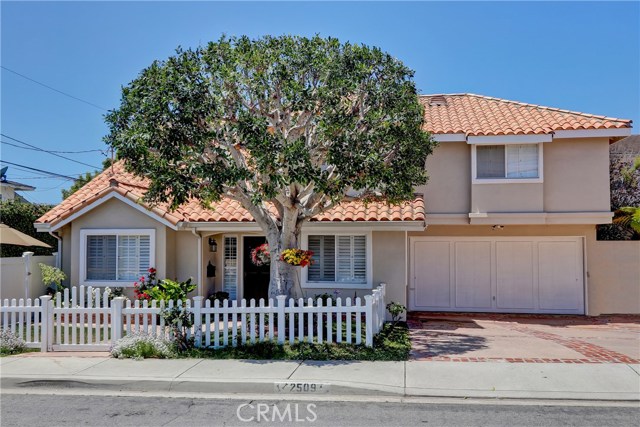 2509 Phelan Lane, Redondo Beach, California 90278, 4 Bedrooms Bedrooms, ,2 BathroomsBathrooms,Residential,Sold,Phelan,SB18113496