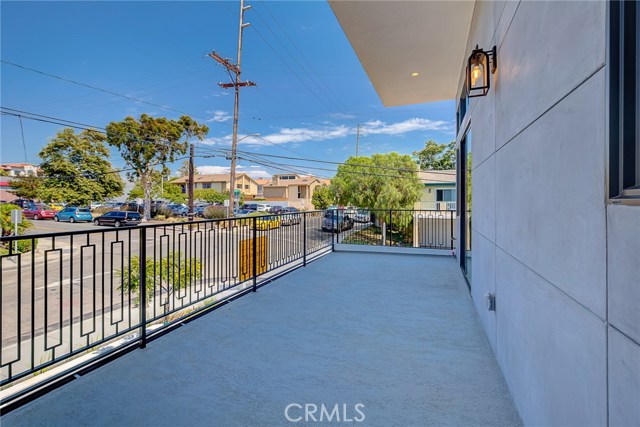 1809 Green Lane, Redondo Beach, California 90278, 5 Bedrooms Bedrooms, ,5 BathroomsBathrooms,Residential,Sold,Green,PV19214321