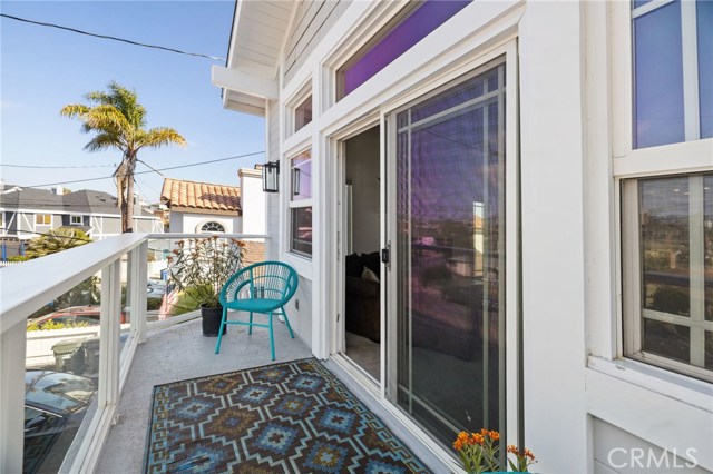 1107 Stanford Avenue, Redondo Beach, California 90278, 3 Bedrooms Bedrooms, ,2 BathroomsBathrooms,Residential,Sold,Stanford,SB20120102