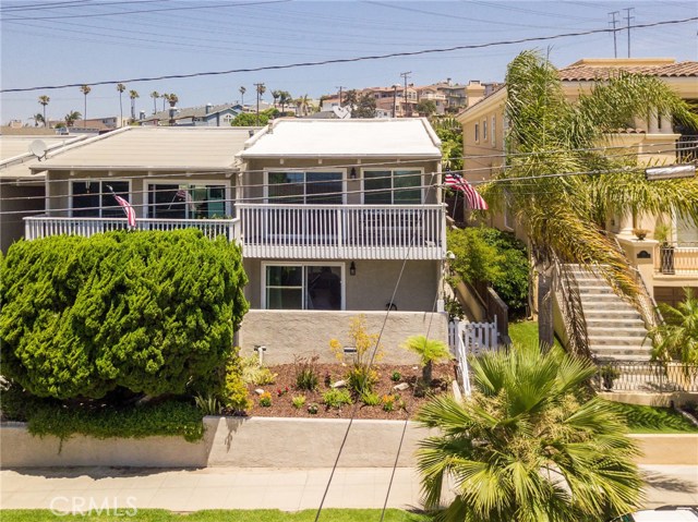 834 Lucia Avenue, Redondo Beach, California 90277, 3 Bedrooms Bedrooms, ,2 BathroomsBathrooms,Residential,Sold,Lucia,SB18180242