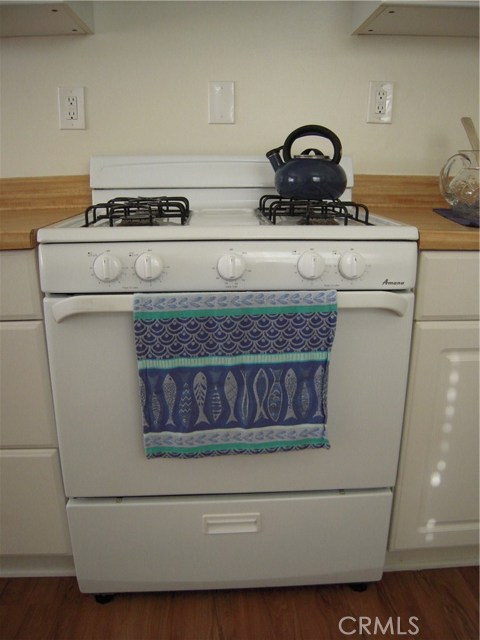 1062 Avenue C, Redondo Beach, California 90277, 2 Bedrooms Bedrooms, ,1 BathroomBathrooms,Residential,Sold,Avenue C,SB20138580