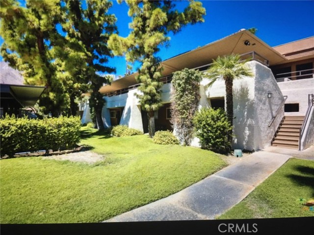 550 N Villa Ct #202, Palm Springs, CA 92262-0682