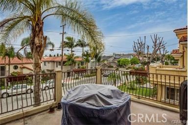 2209 Marshallfield Lane, Redondo Beach, California 90278, 4 Bedrooms Bedrooms, ,4 BathroomsBathrooms,Residential,Sold,Marshallfield,PV17107047